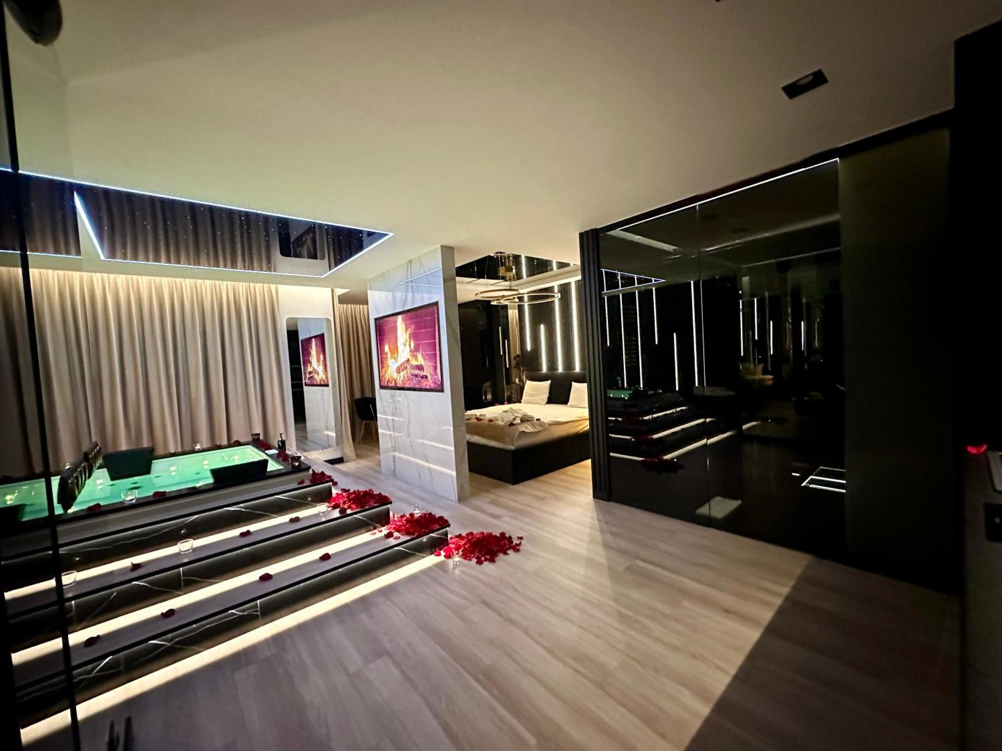 Masarska 6 Vip Apartamenty Jacuzzi — Photos 1